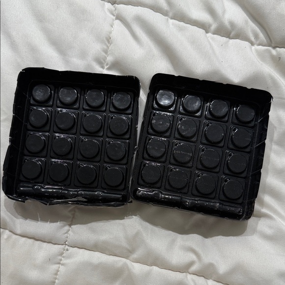 Ulta Beauty Eyeshadow Collection - Diverse Hues - Picture 4 of 4